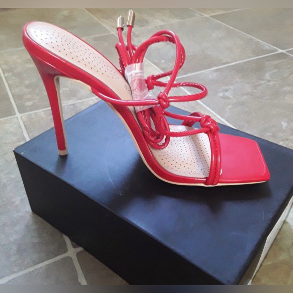SEXY HIGH HEEL STILETTO SANDALS SIZE: 8.5